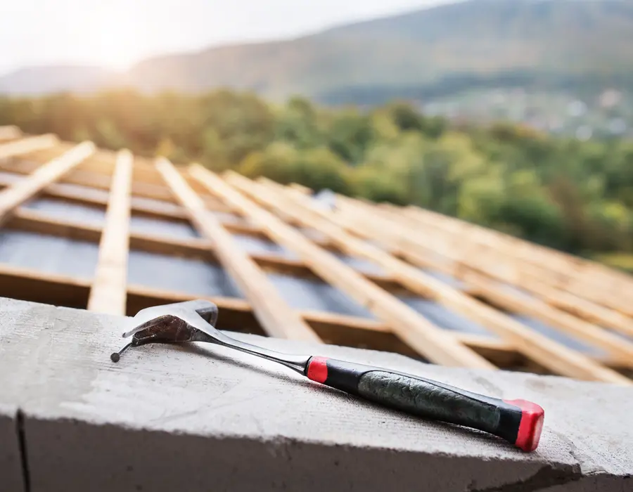 Licensed roofing contractor serving Calabasas CA